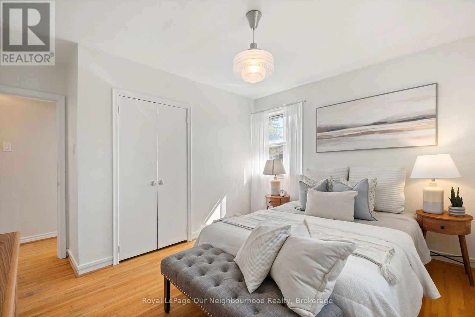 205 Lee Avenue, Whitby, Ontario  L1N 5L3 - Photo 7 - E12451001