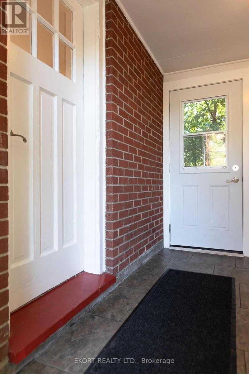71 Golfdale Road, Belleville, Ontario  K8N 4A8 - Photo 3 - X12451255