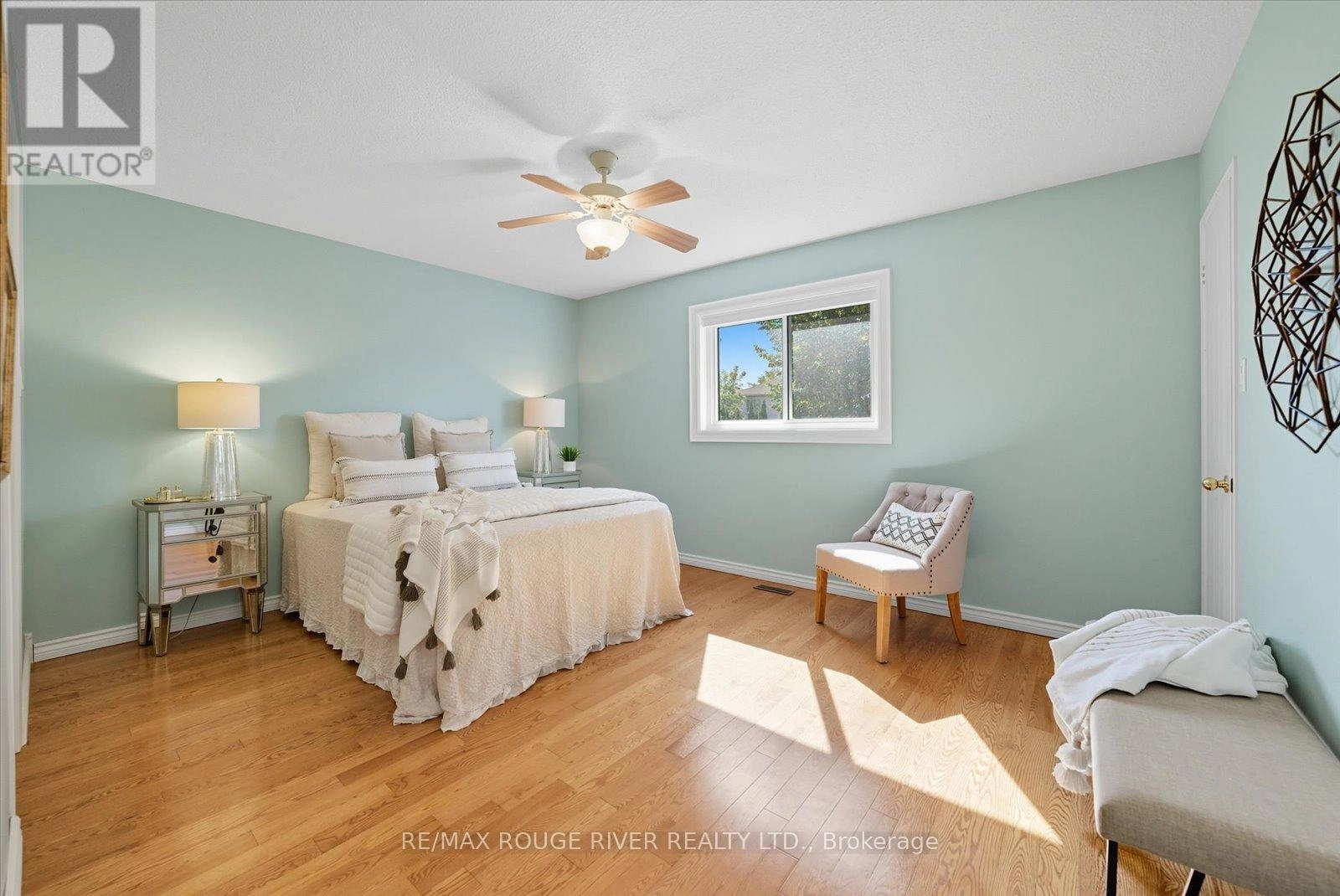 20 Laurelwood Street, Clarington, Ontario  L1C 4Z7 - Photo 13 - E12439770