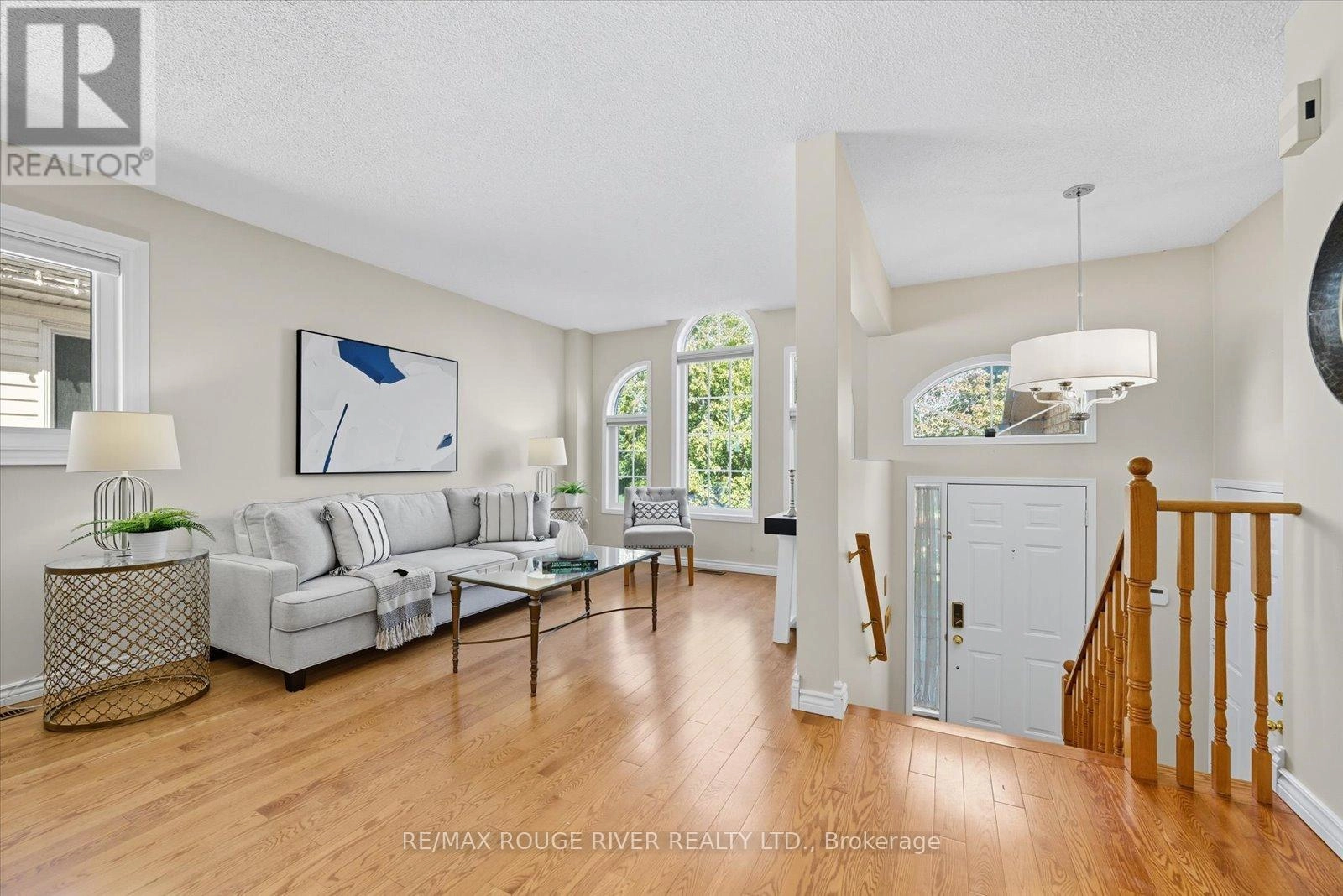 20 Laurelwood Street, Clarington, Ontario  L1C 4Z7 - Photo 4 - E12439770