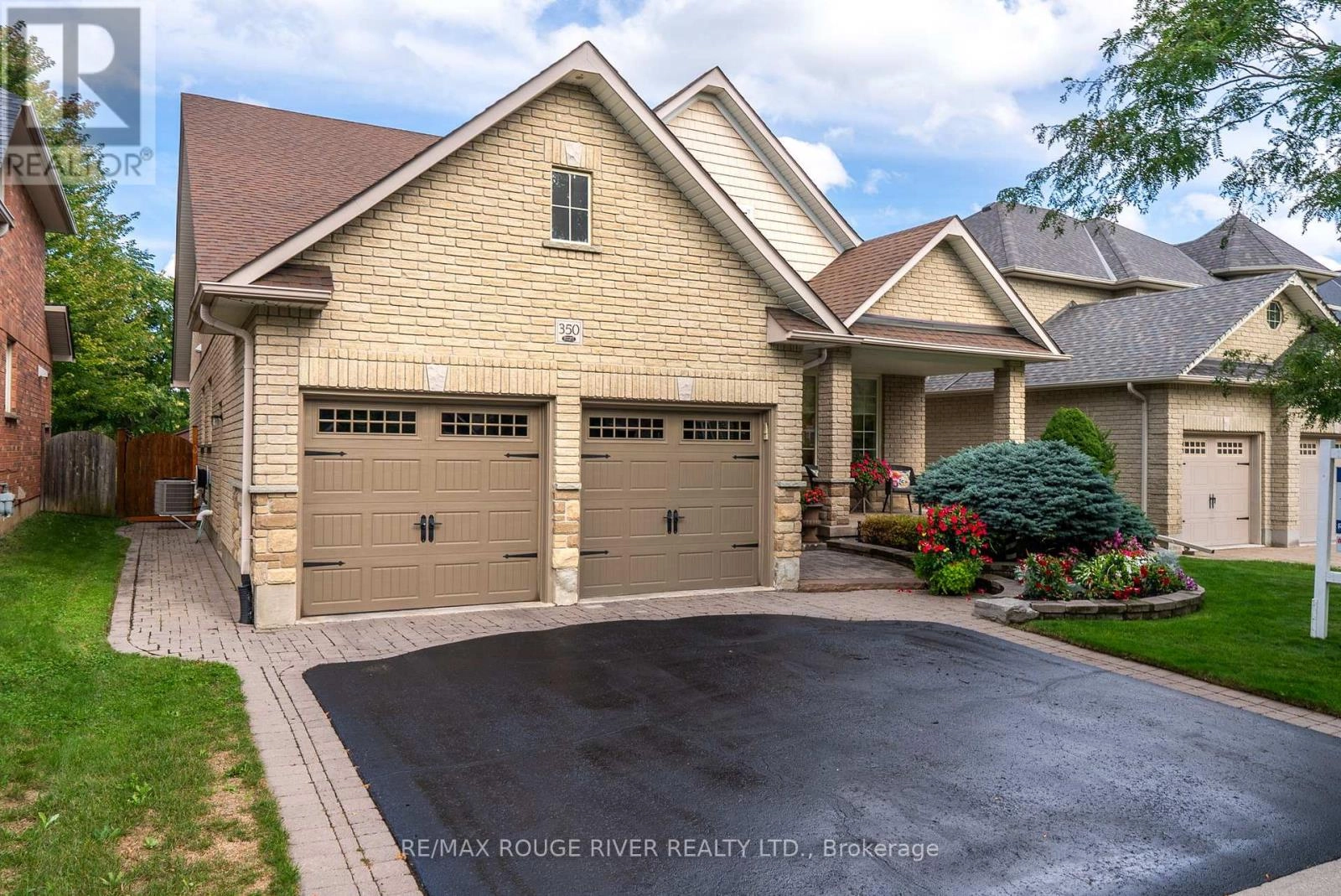 350 Raike Drive, Oshawa, Ontario  L1L 0B1 - Photo 2 - E12452075