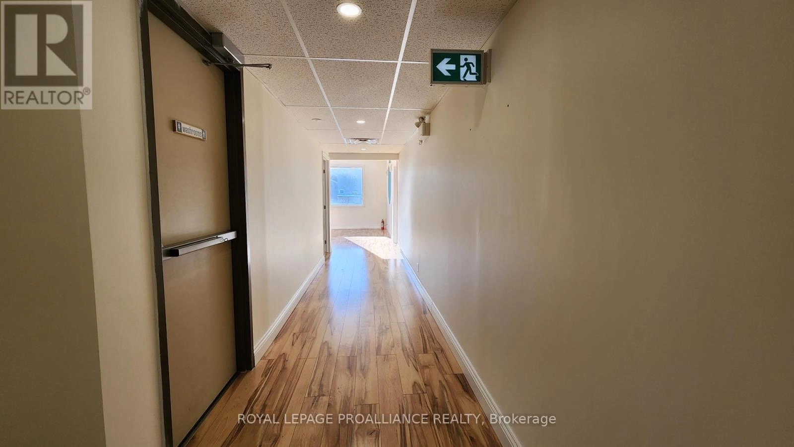 C - 354 Pinnacle Street, Belleville, Ontario  K8N 3B4 - Photo 11 - X12452048