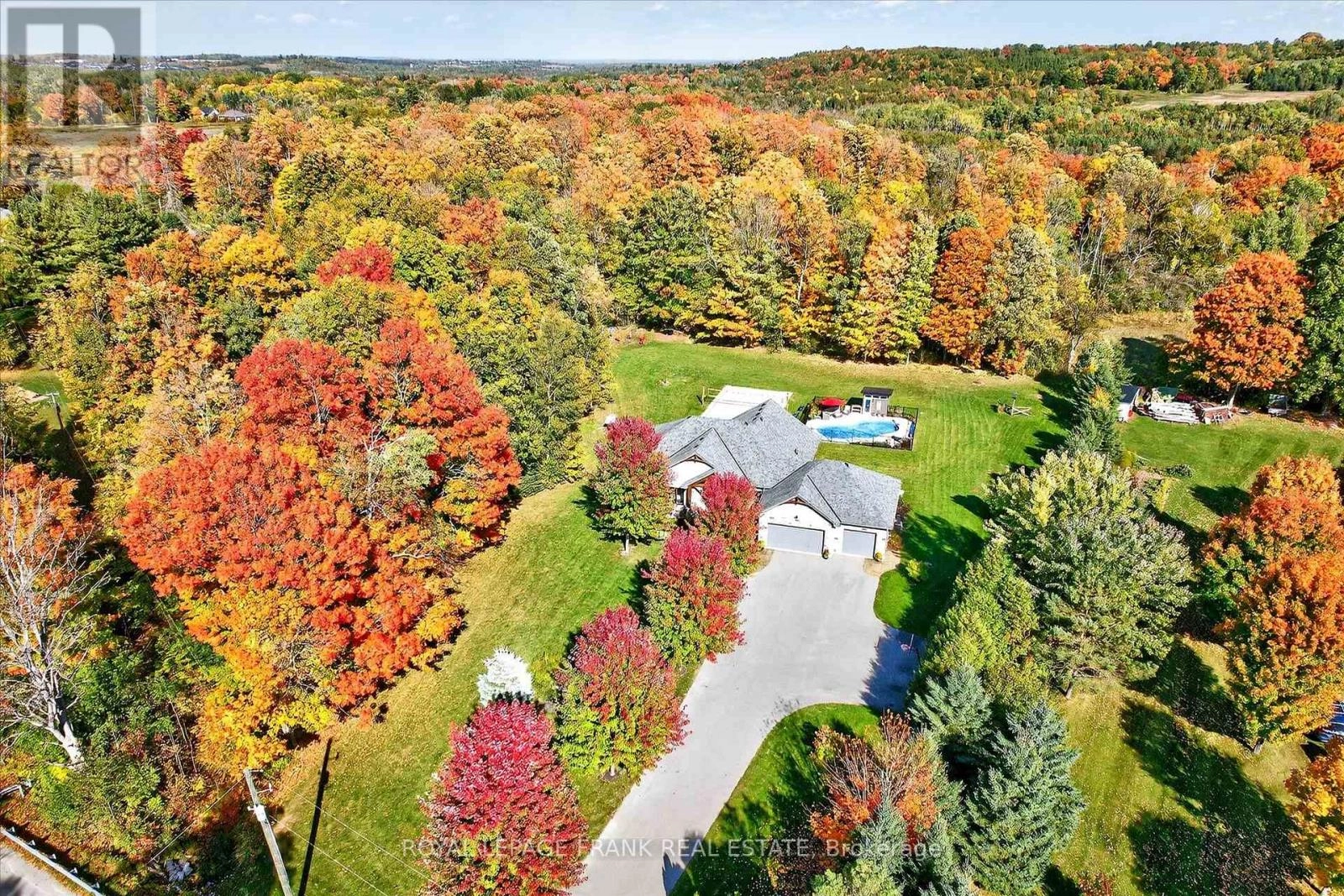 633 Carveth Drive, Cavan Monaghan, Ontario  L0A 1G0 - Photo 3 - X12452173