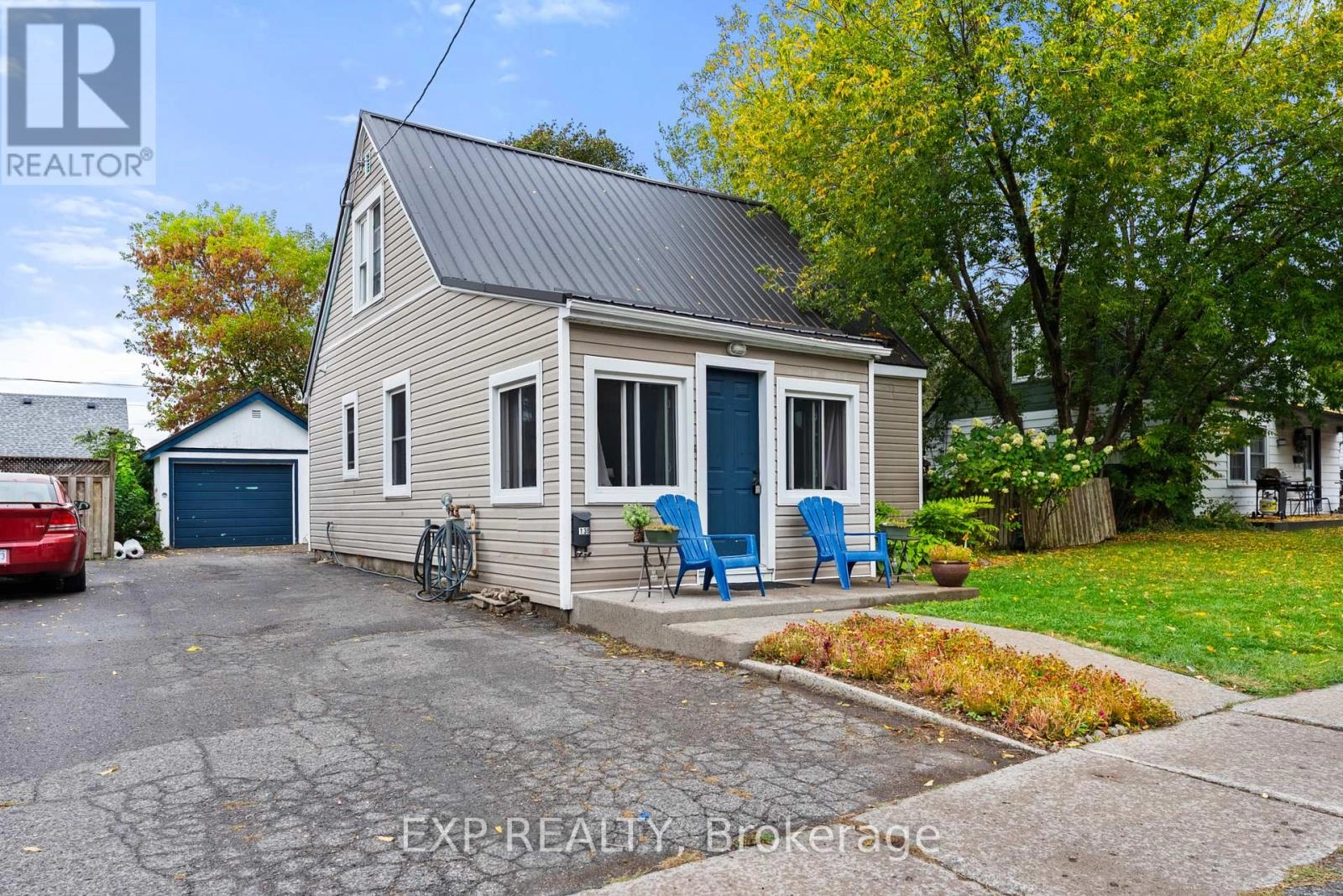 138 Byron Street, Quinte West, Ontario  K8V 2Y6 - Photo 1 - X12452202