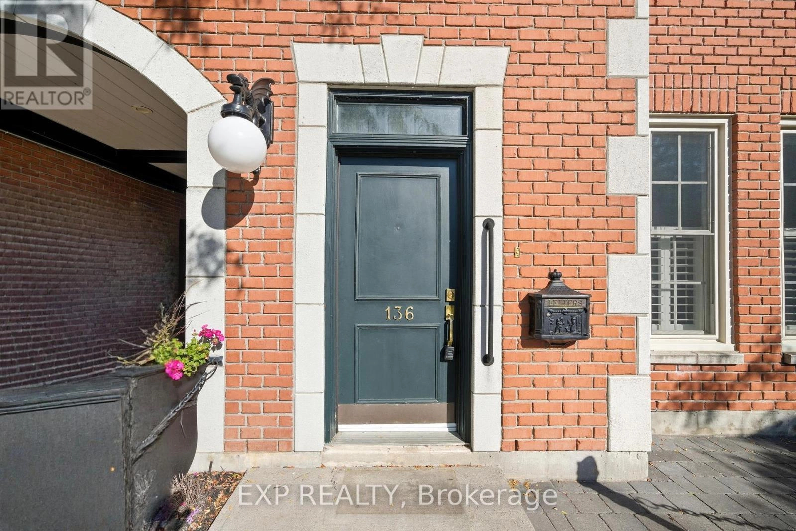 102 - 136 Hibernia Street, Cobourg, Ontario  K9A 3J8 - Photo 3 - X12452207