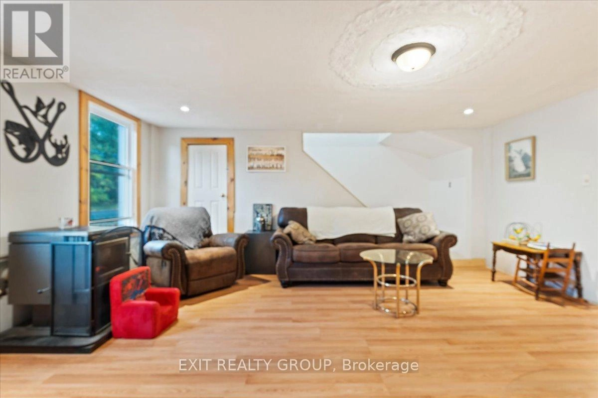 52 County Road 15, Prince Edward County, Ontario  K0K 1W0 - Photo 3 - X12452511