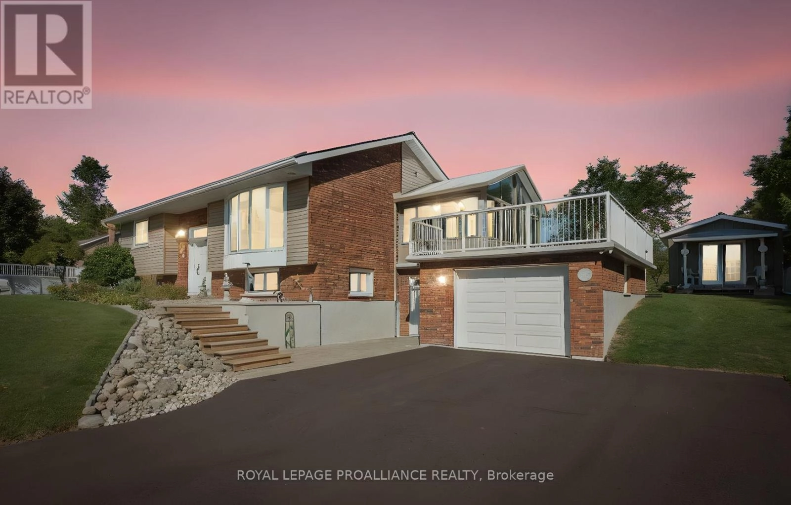 2535 Castlehill Drive, Cobourg, Ontario  K9A 0T3 - Photo 1 - X12433176