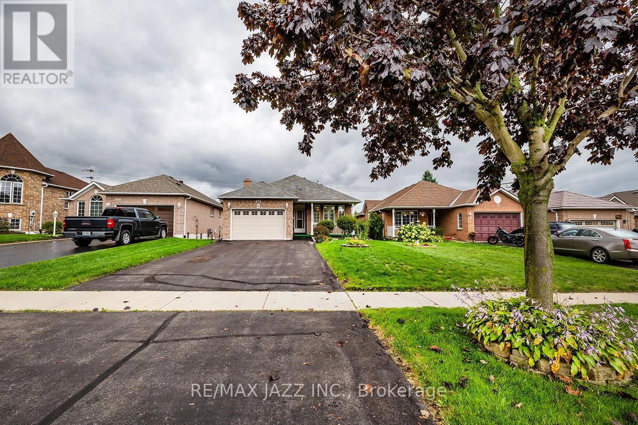 875 Beatrice Street E, Oshawa, Ontario  L1K 2H8 - Photo 1 - E12452463