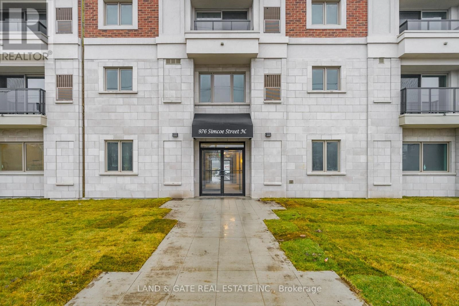 404 - 976 Simcoe Street N, Oshawa, Ontario  L1G 4W4 - Photo 3 - E12452675