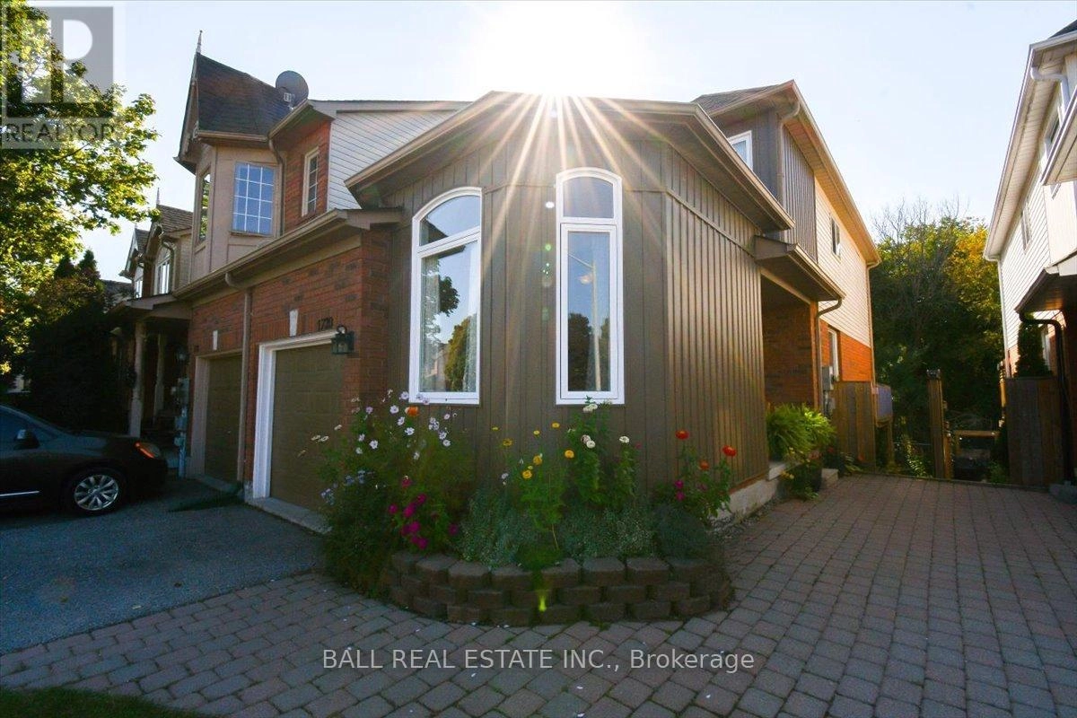 1720 Woodgate Trail, Oshawa, Ontario  L1G 8B4 - Photo 3 - E12452456