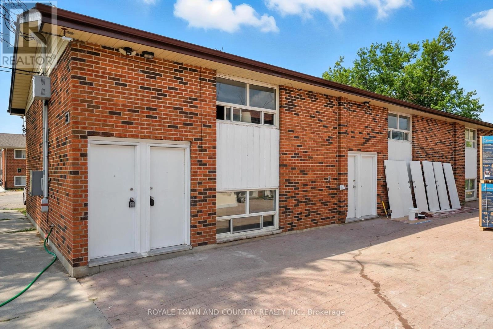 1 - 88 Mary Street W, Kawartha Lakes, Ontario  K9V 5G3 - Photo 3 - X12340411