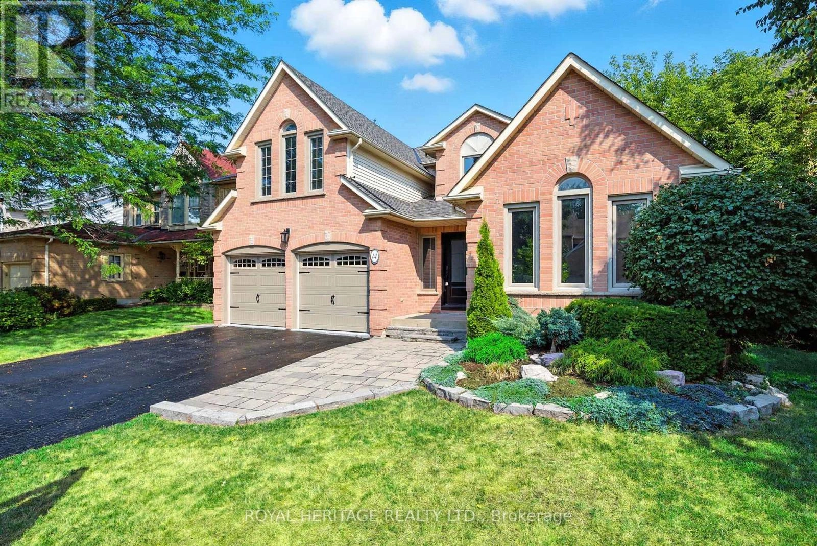 14 Balsdon Crescent, Whitby, Ontario  L1P 1L5 - Photo 1 - E12453296