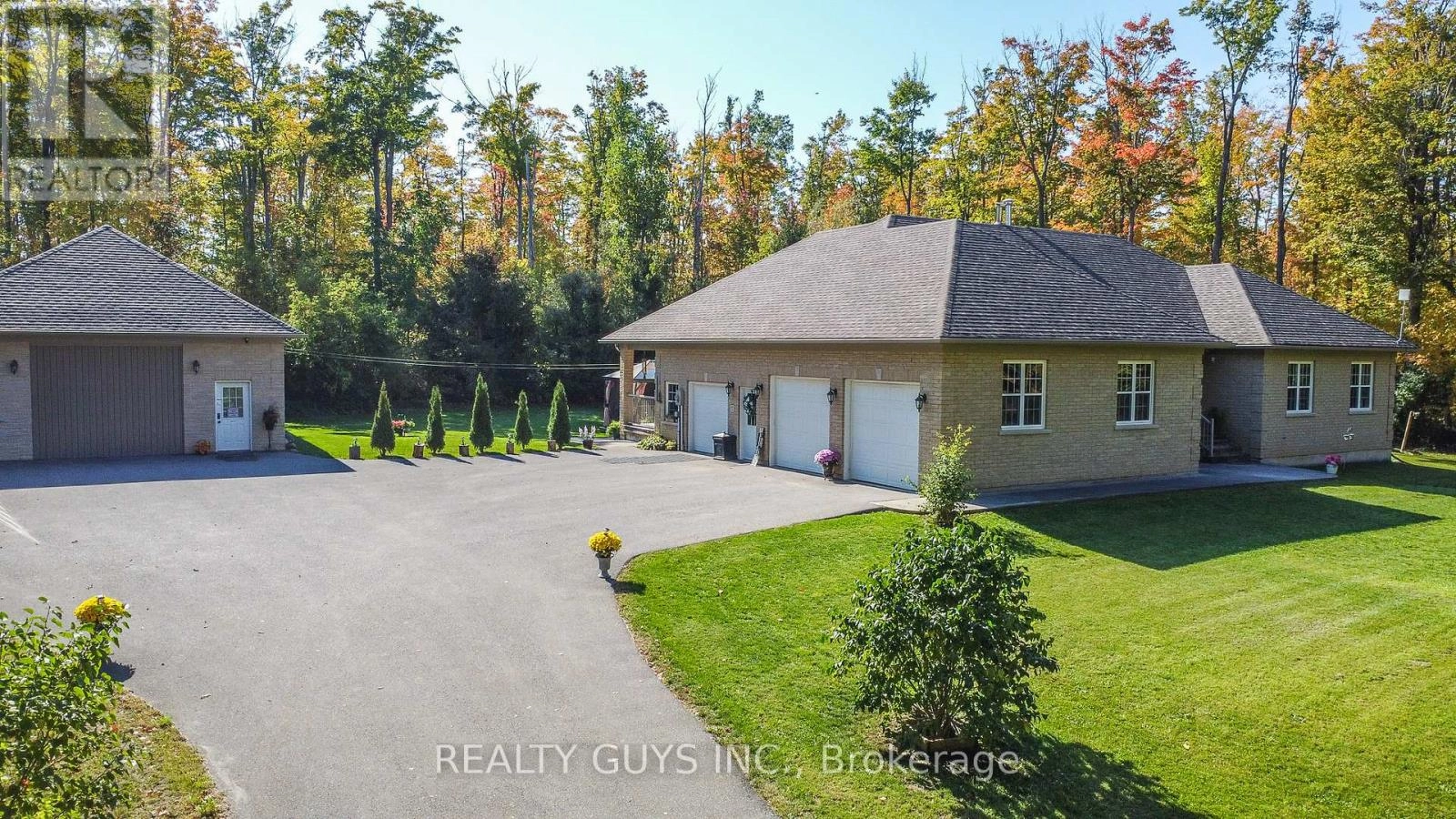 136 Cottingham Road, Kawartha Lakes, Ontario  K0L 2W0 - Photo 3 - X12453397