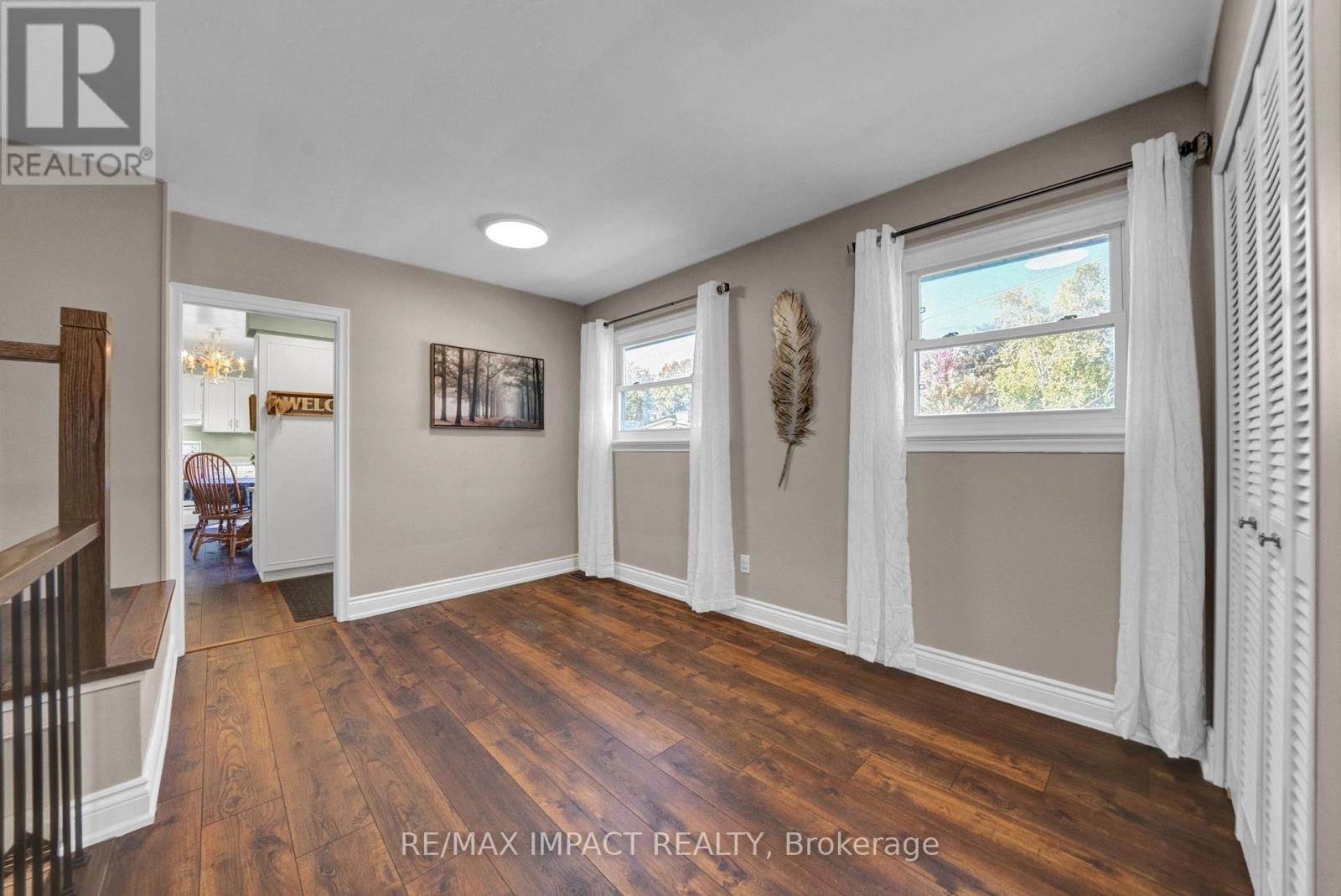 397 Brentwood Avenue, Oshawa, Ontario  L1G 2S7 - Photo 2 - E12453544