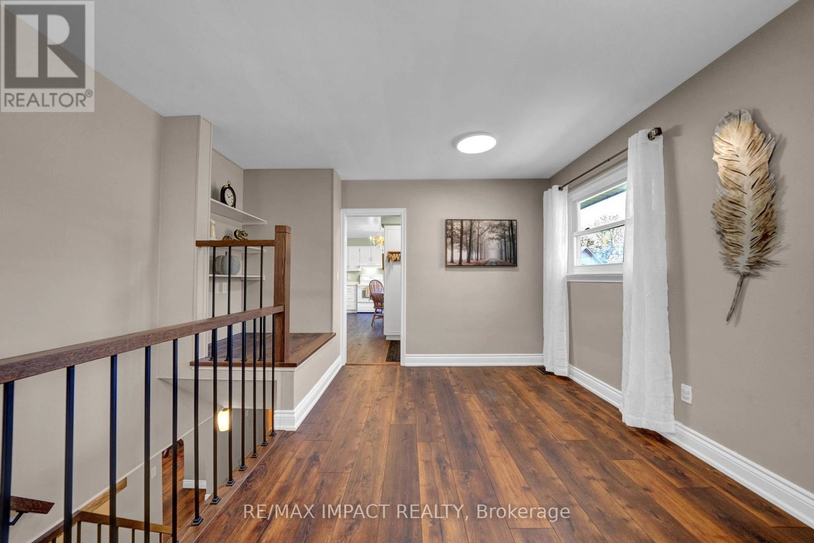 397 Brentwood Avenue, Oshawa, Ontario  L1G 2S7 - Photo 3 - E12453544
