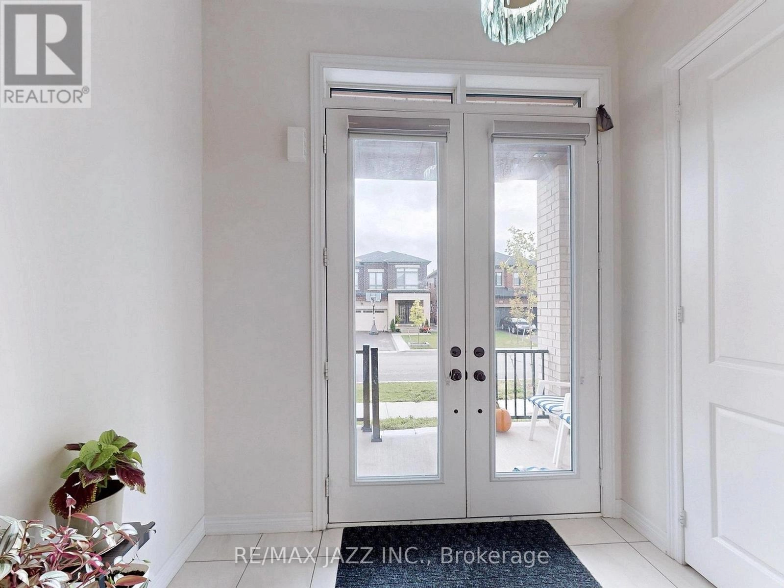 1280 Amherst Gate, Oshawa, Ontario  L1L 0T1 - Photo 3 - E12453734