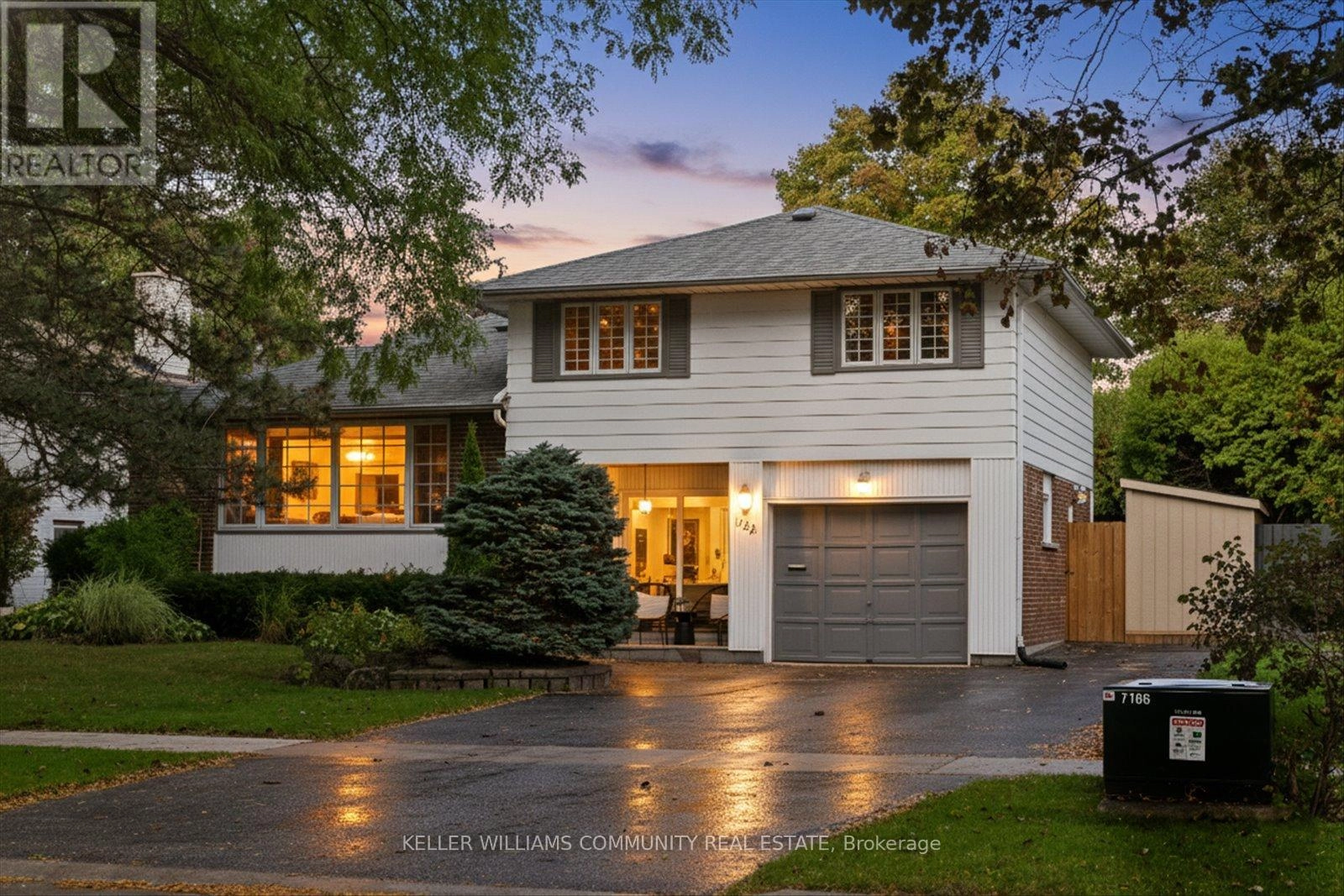 208 Marigold Avenue, Oshawa, Ontario  L1G 3G3 - Photo 1 - E12453925