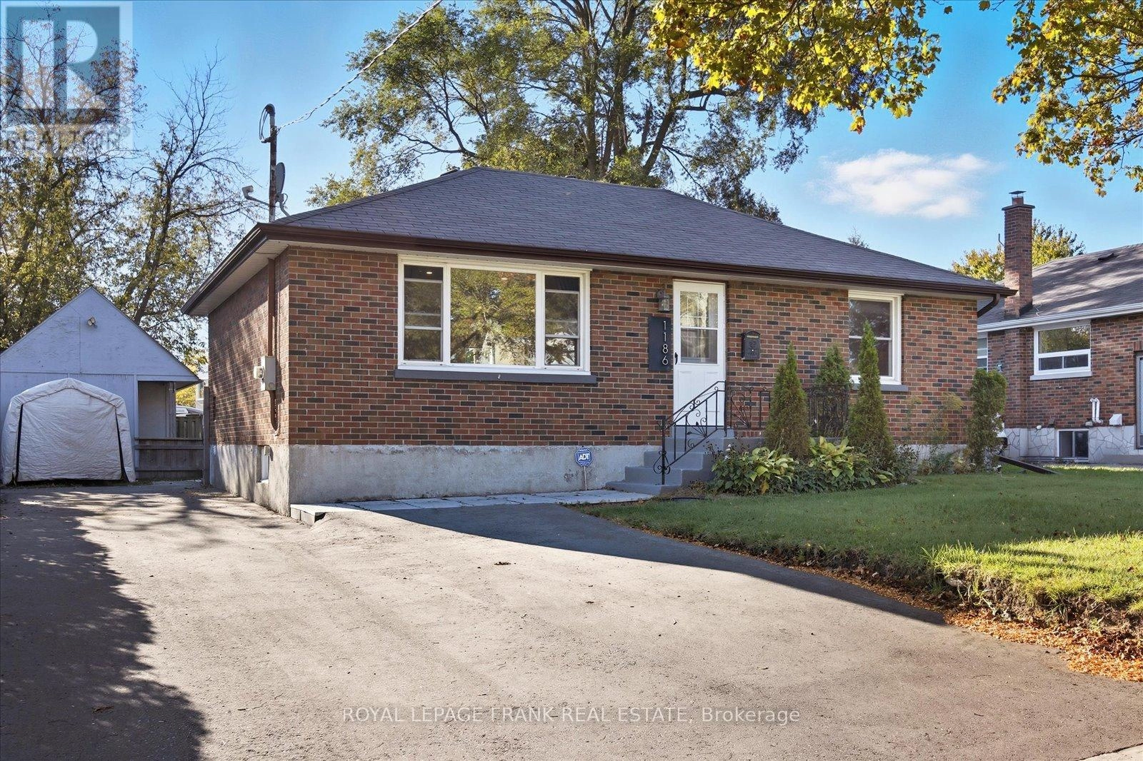 1186 Ravine Road, Oshawa, Ontario  L1H 4E2 - Photo 2 - E12454367