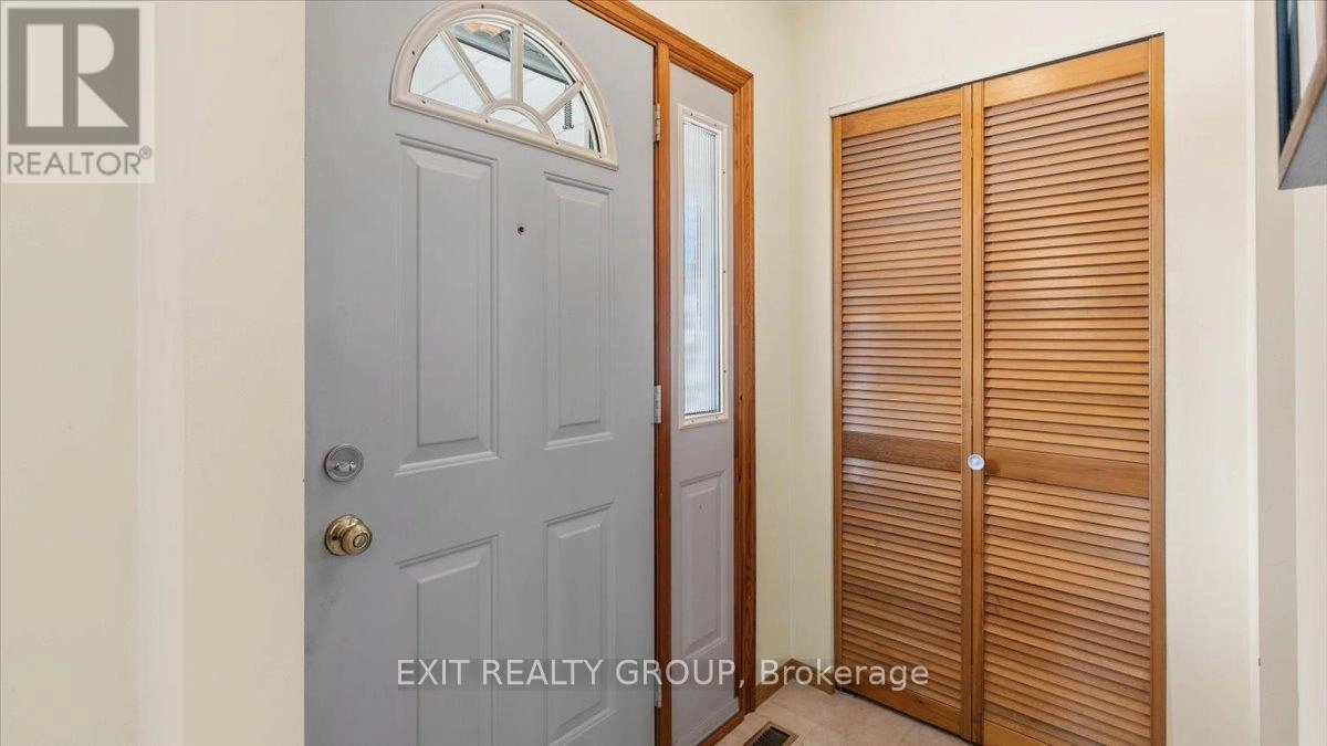 3 Robertson Lane, Belleville, Ontario  K8P 4C2 - Photo 2 - X12454469