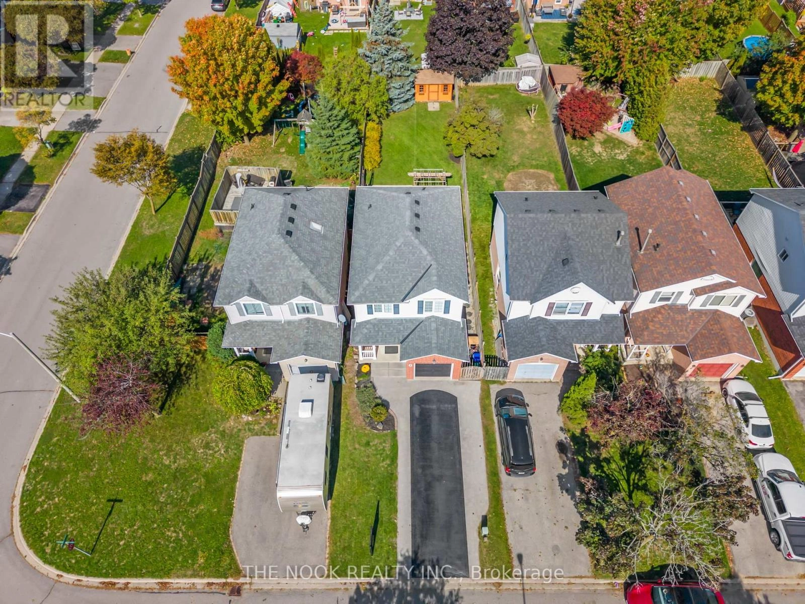 4 Hearthstone Crescent, Clarington, Ontario  L1E 2X7 - Photo 3 - E12454791