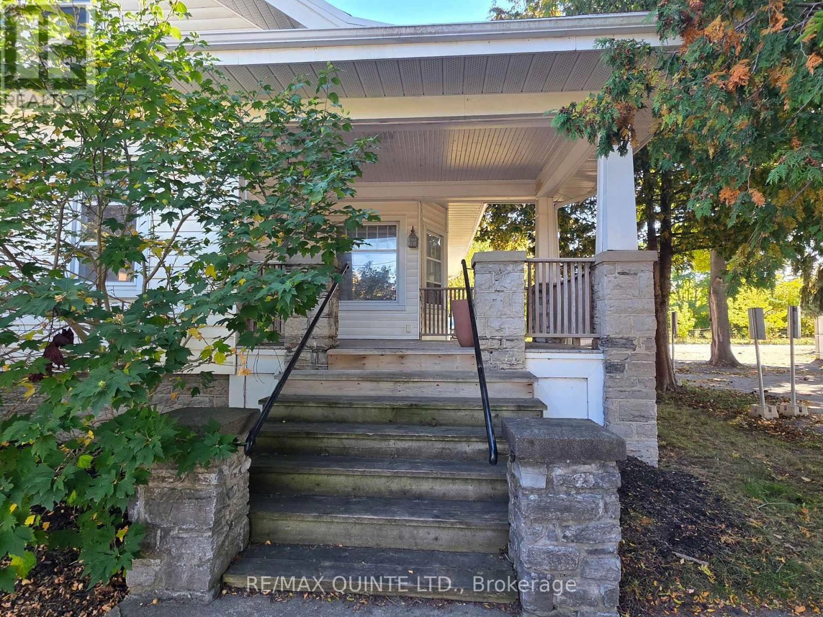 42 Main Street, Prince Edward County, Ontario  K0K 2T0 - Photo 3 - X12454862
