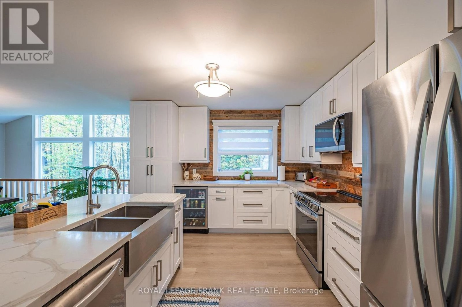 25 Lakeland Avenue, Trent Lakes, Ontario K0L 1J0 - Photo 11 - X12454715