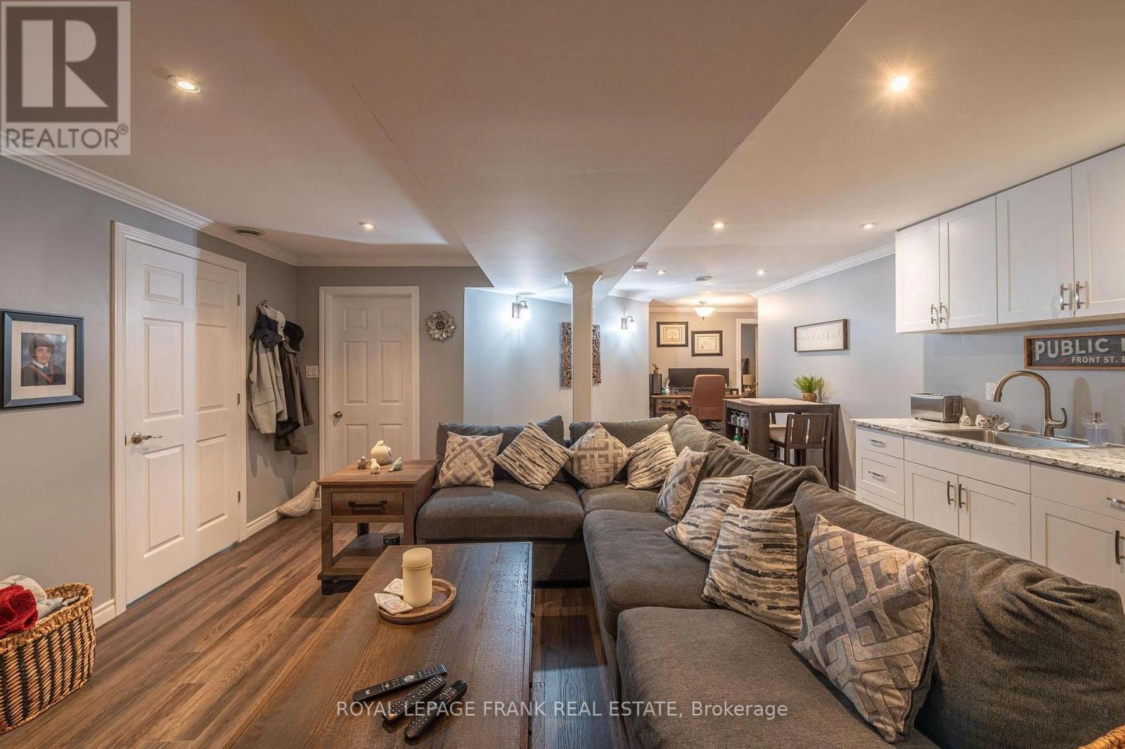 25 Lakeland Avenue, Trent Lakes, Ontario K0L 1J0 - Photo 21 - X12454715