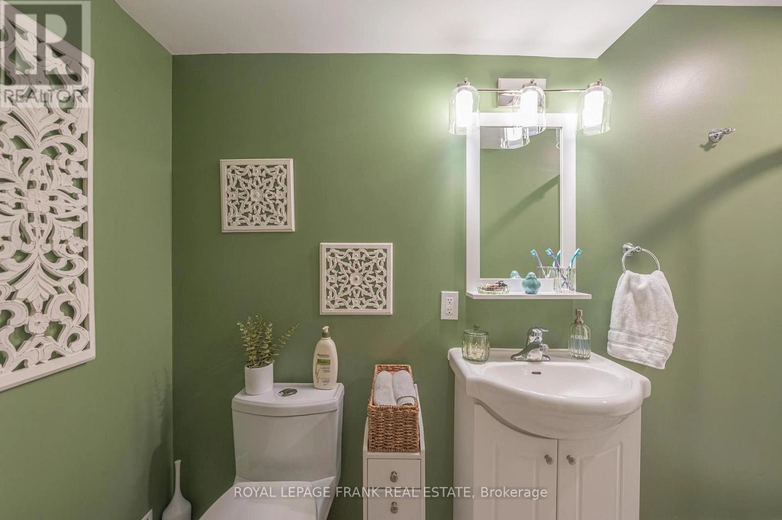 25 Lakeland Avenue, Trent Lakes, Ontario K0L 1J0 - Photo 27 - X12454715