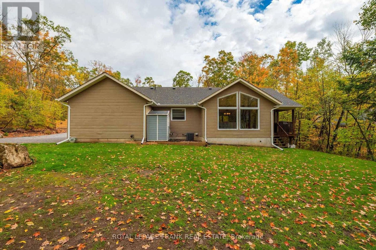 25 Lakeland Avenue, Trent Lakes, Ontario K0L 1J0 - Photo 39 - X12454715