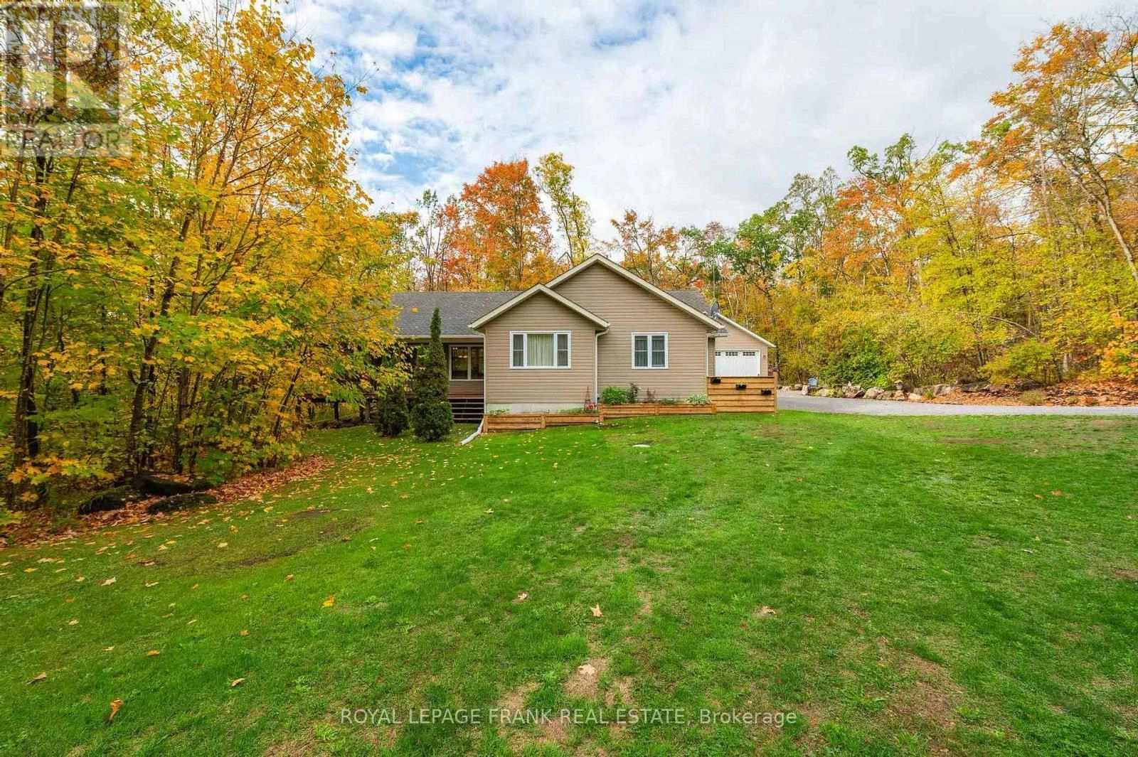 25 Lakeland Avenue, Trent Lakes, Ontario K0L 1J0 - Photo 38 - X12454715