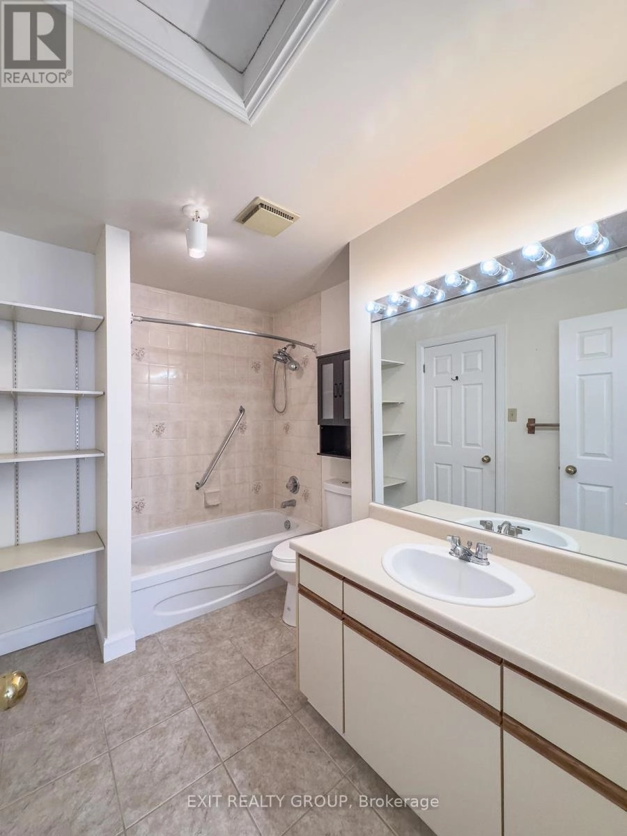 #14 - 11 Janlyn Crescent, Belleville, Ontario  K8N 5R4 - Photo 23 - X12426618