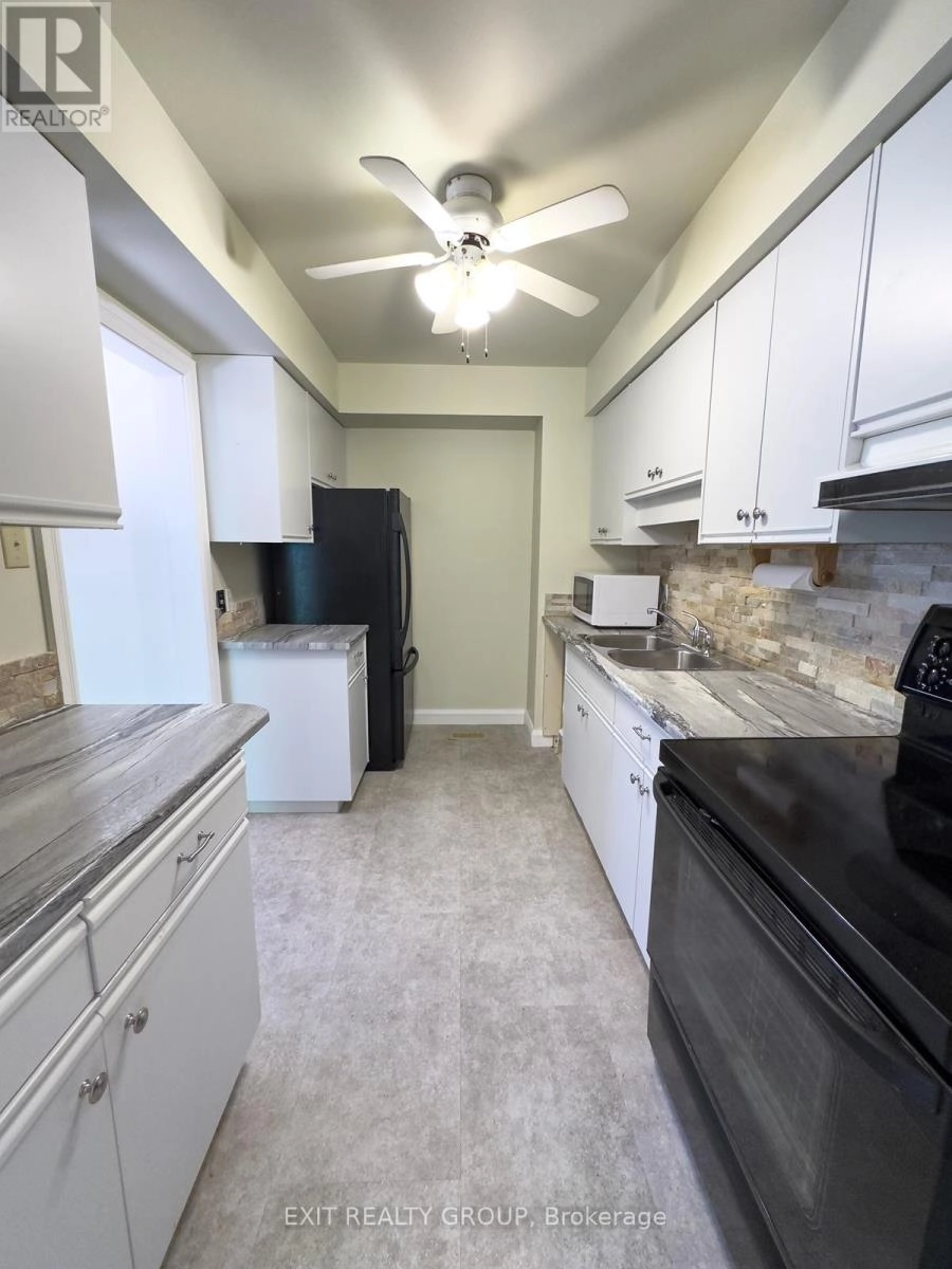 #14 - 11 Janlyn Crescent, Belleville, Ontario  K8N 5R4 - Photo 11 - X12426618