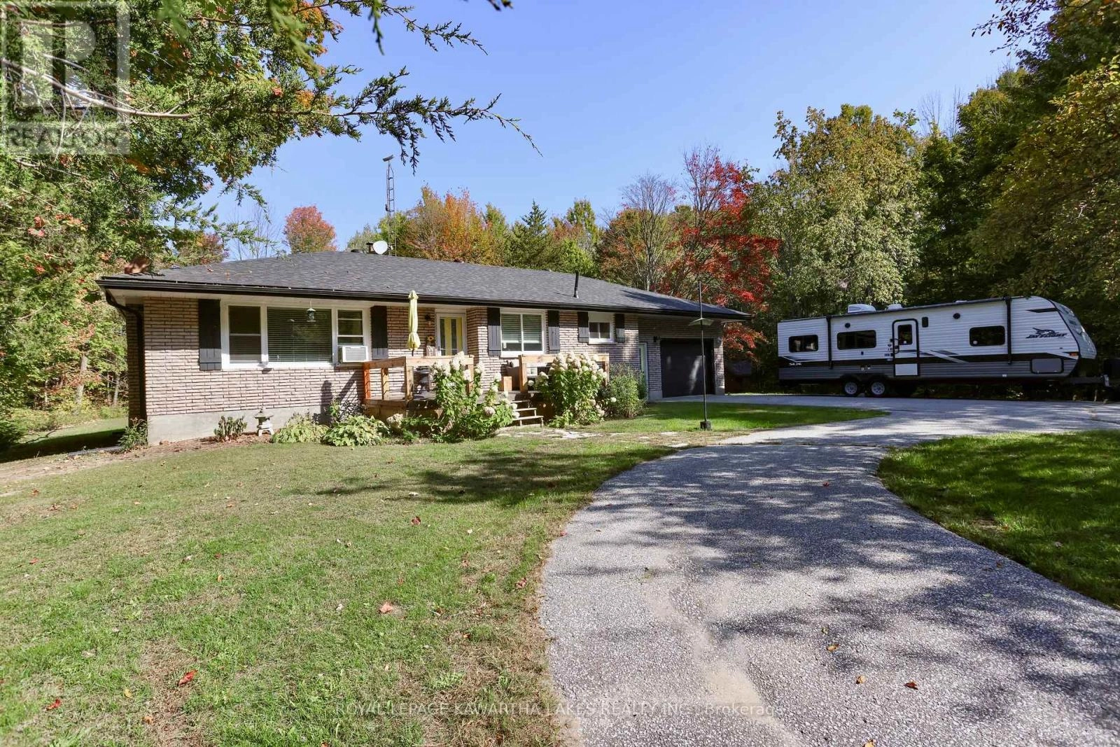 1185 Zoschke Drive, Penetanguishene, Ontario  L9M 2C4 - Photo 2 - S12456688