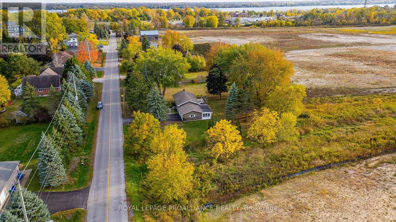 163 Avonlough Road, Belleville, Ontario  K8N 4Z2 - Photo 3 - X12458279