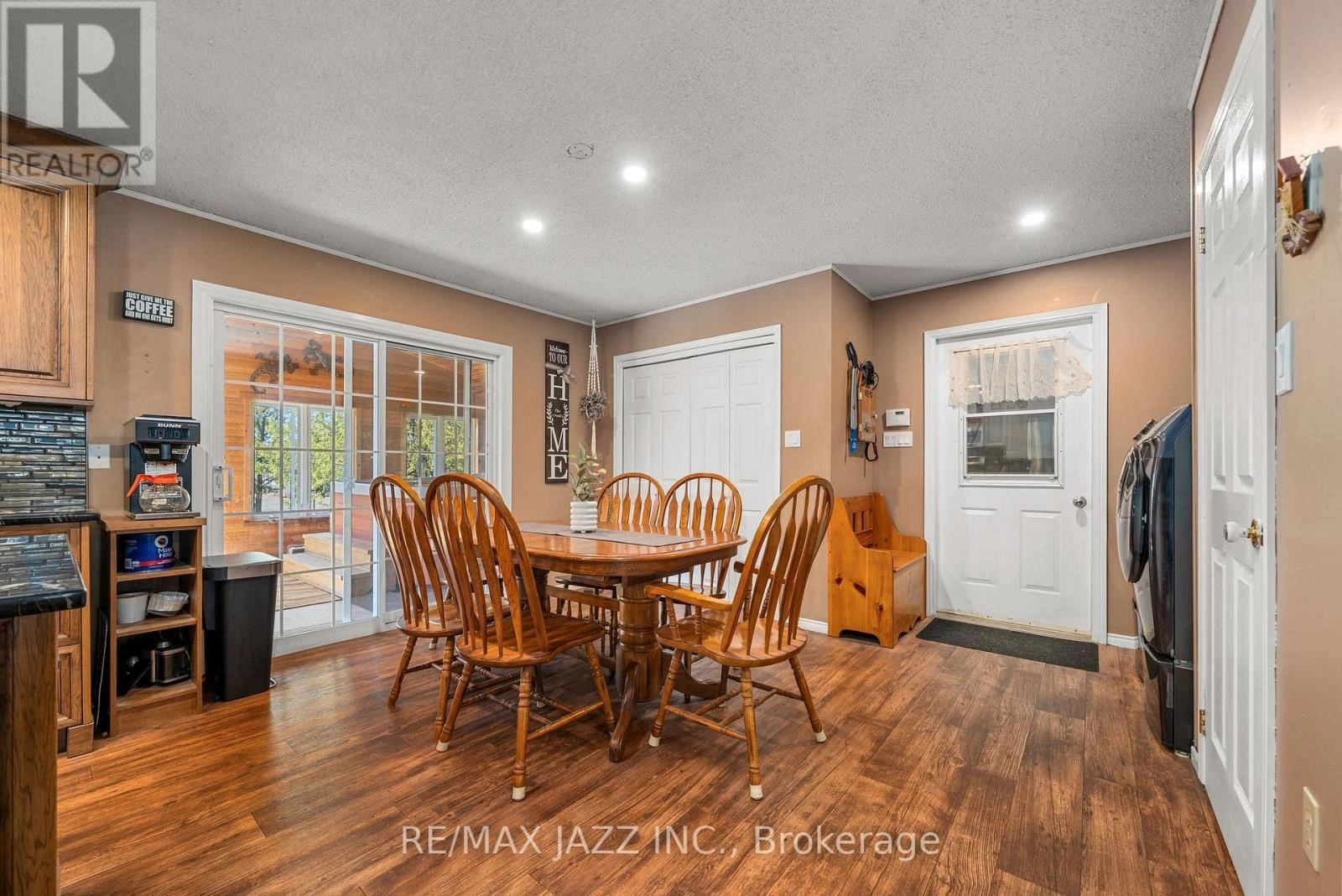 325 County Rd 30 Road, Prince Edward County, Ontario K0K 1G0 - Photo 13 - X12459713