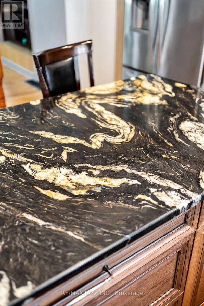 325 County Rd 30 Road, Prince Edward County, Ontario K0K 1G0 - Photo 9 - X12459713