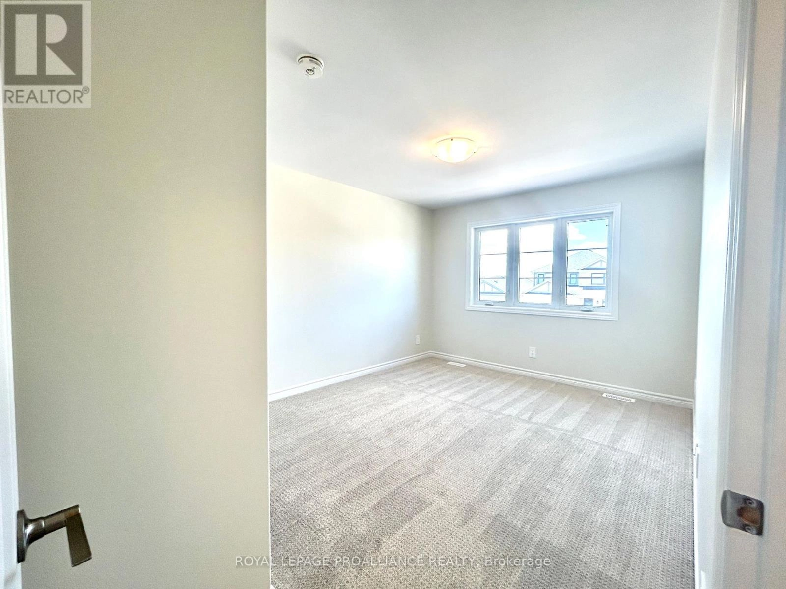 14 Peace River Street, Belleville, Ontario  K8N 0V6 - Photo 23 - X12463971