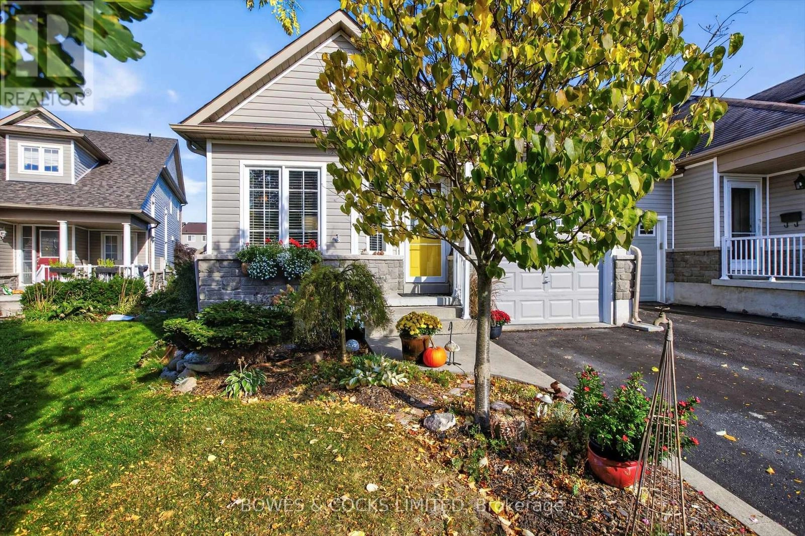 771 Tully Crescent, Peterborough, Ontario  K9K 0A8 - Photo 2 - X12465071