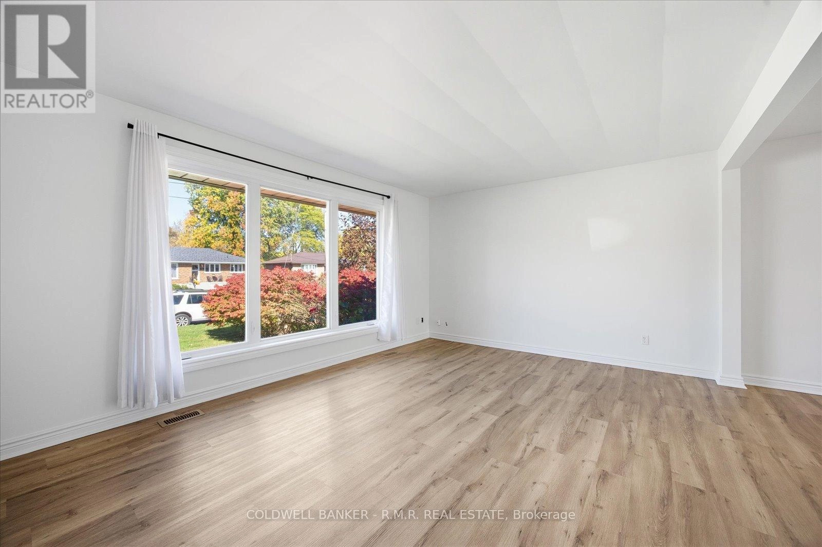 239 Nickerson Drive, Cobourg, Ontario  K9A 1A4 - Photo 4 - X12468050