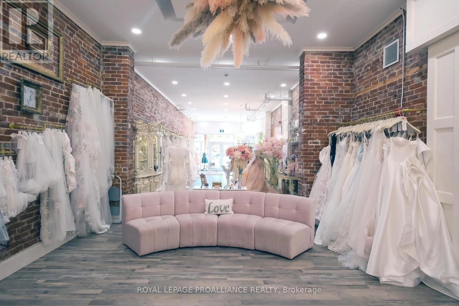 251 Front Street, Belleville, Ontario  K8N 2Z6 - Photo 20 - X12463772