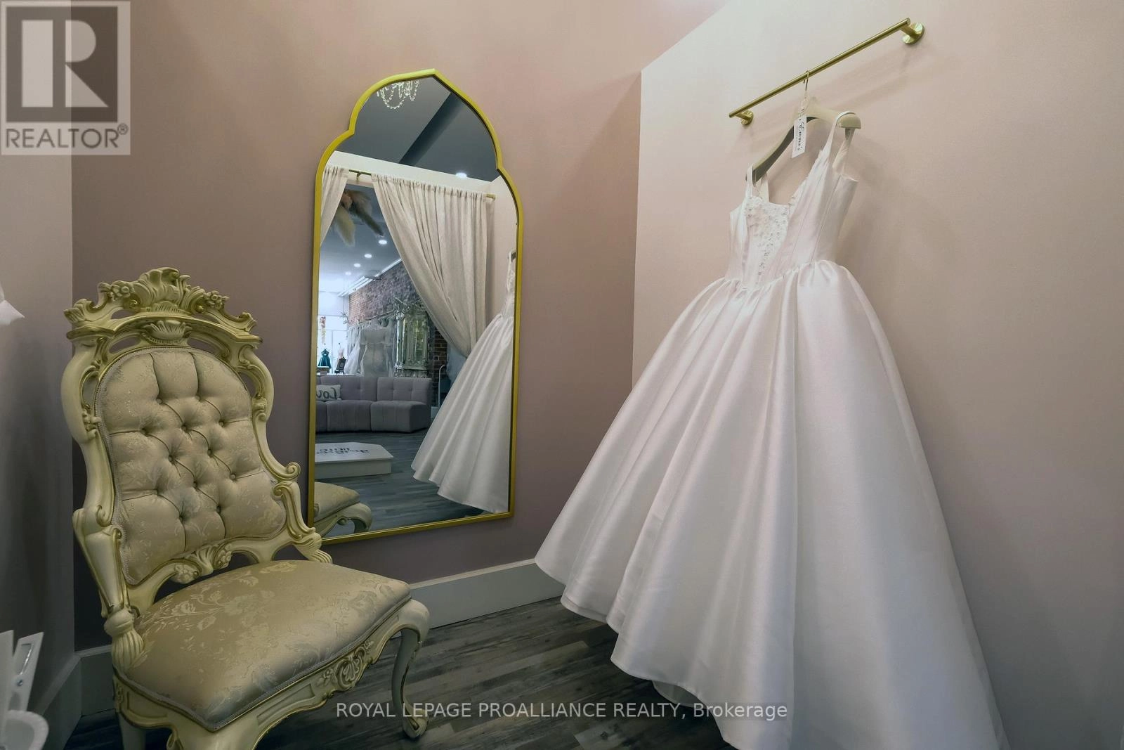 251 Front Street, Belleville, Ontario  K8N 2Z6 - Photo 27 - X12463772