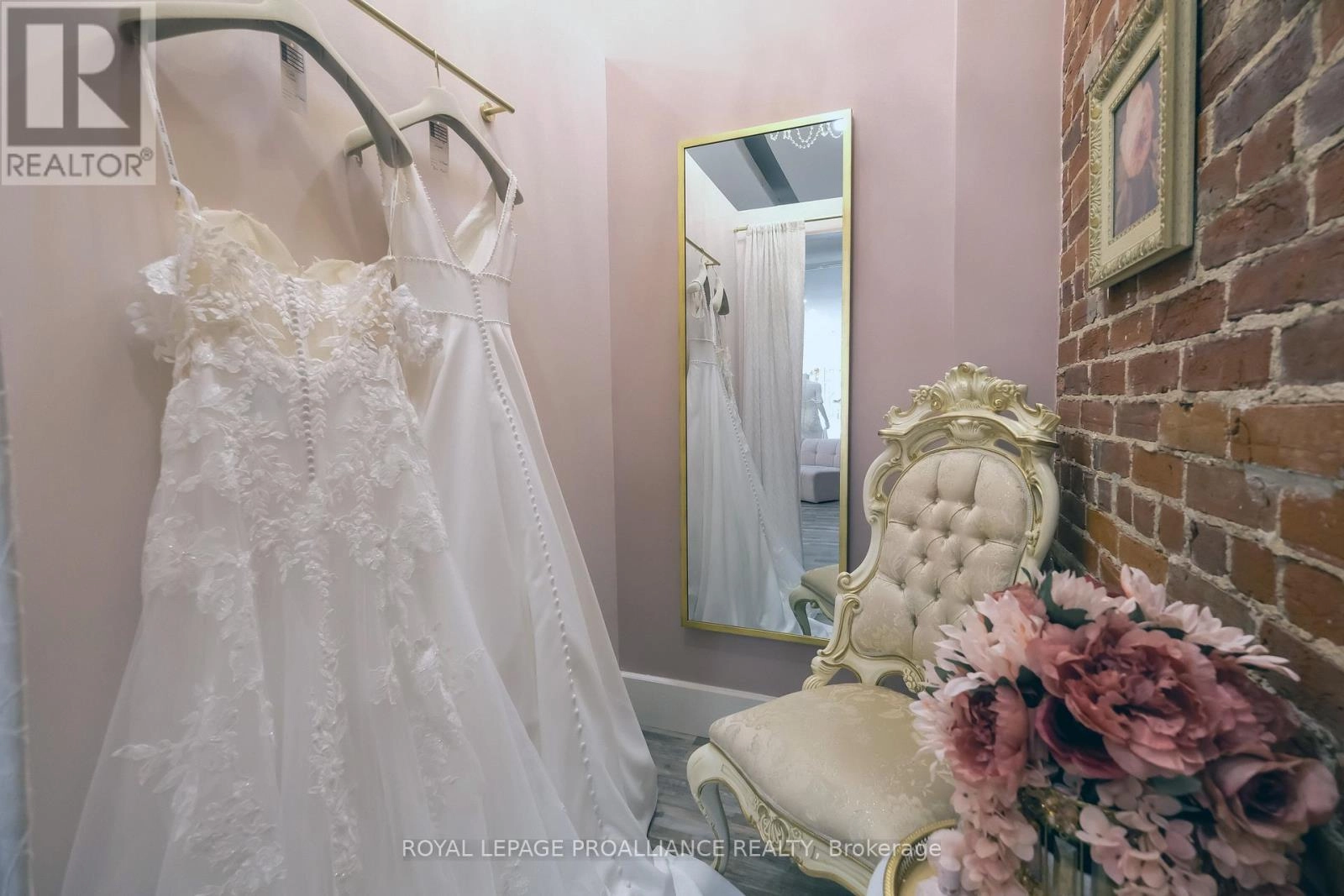 251 Front Street, Belleville, Ontario  K8N 2Z6 - Photo 28 - X12463772