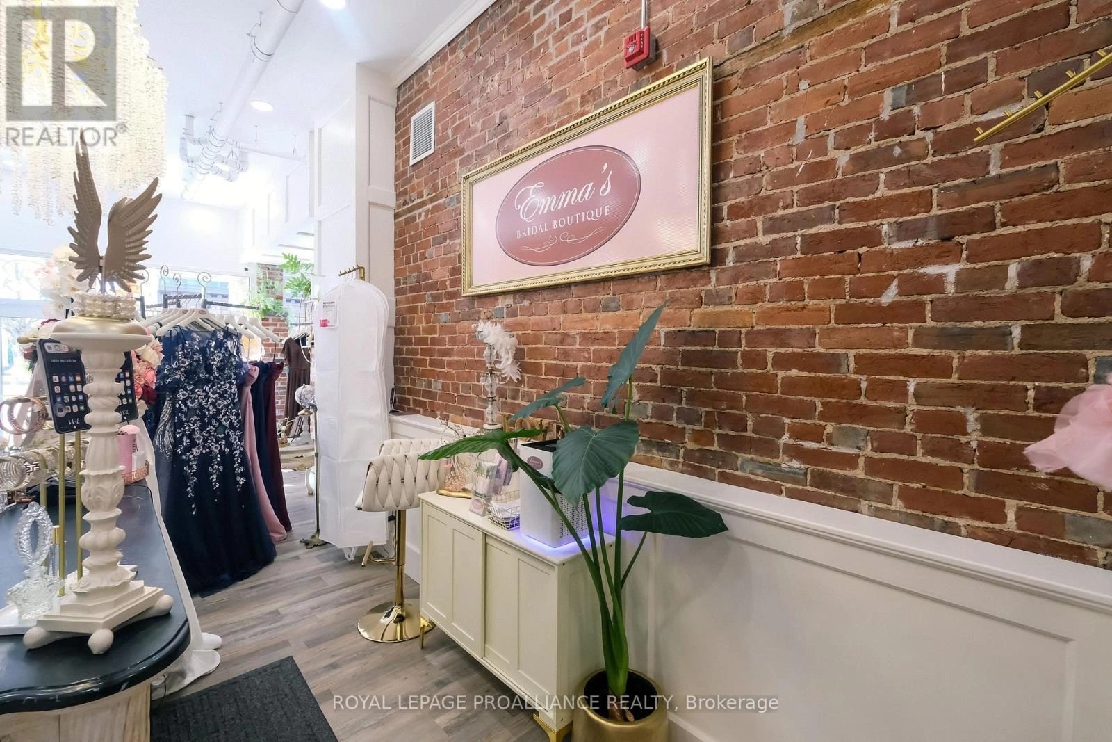 251 Front Street, Belleville, Ontario  K8N 2Z6 - Photo 29 - X12463772