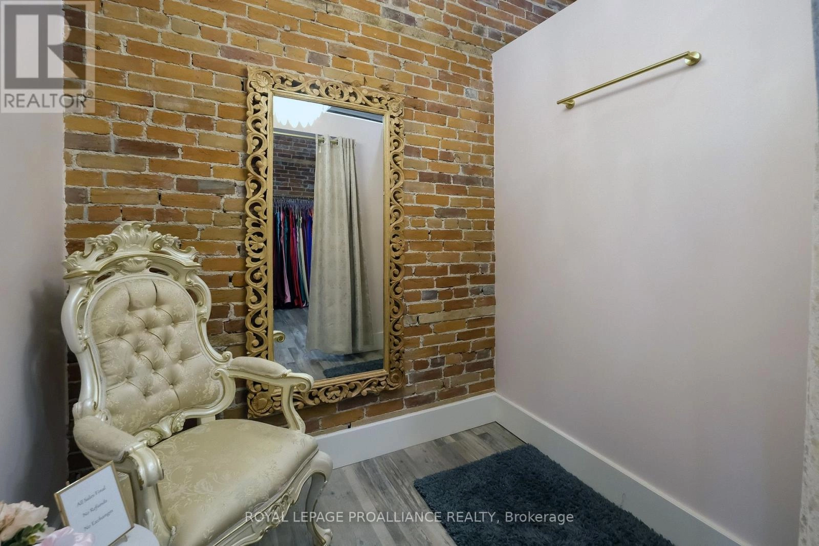 251 Front Street, Belleville, Ontario  K8N 2Z6 - Photo 37 - X12463772