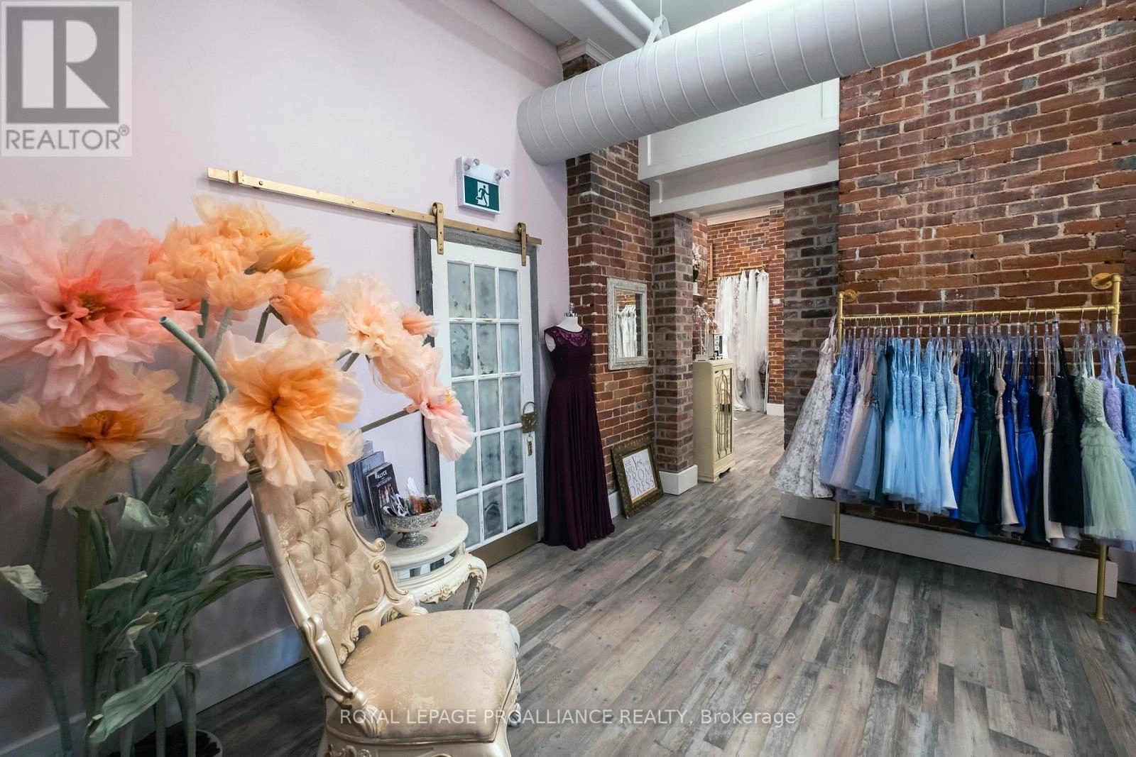 251 Front Street, Belleville, Ontario  K8N 2Z6 - Photo 46 - X12463772