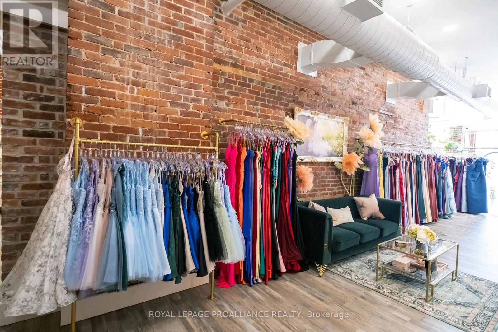 251 Front Street, Belleville, Ontario  K8N 2Z6 - Photo 47 - X12463772