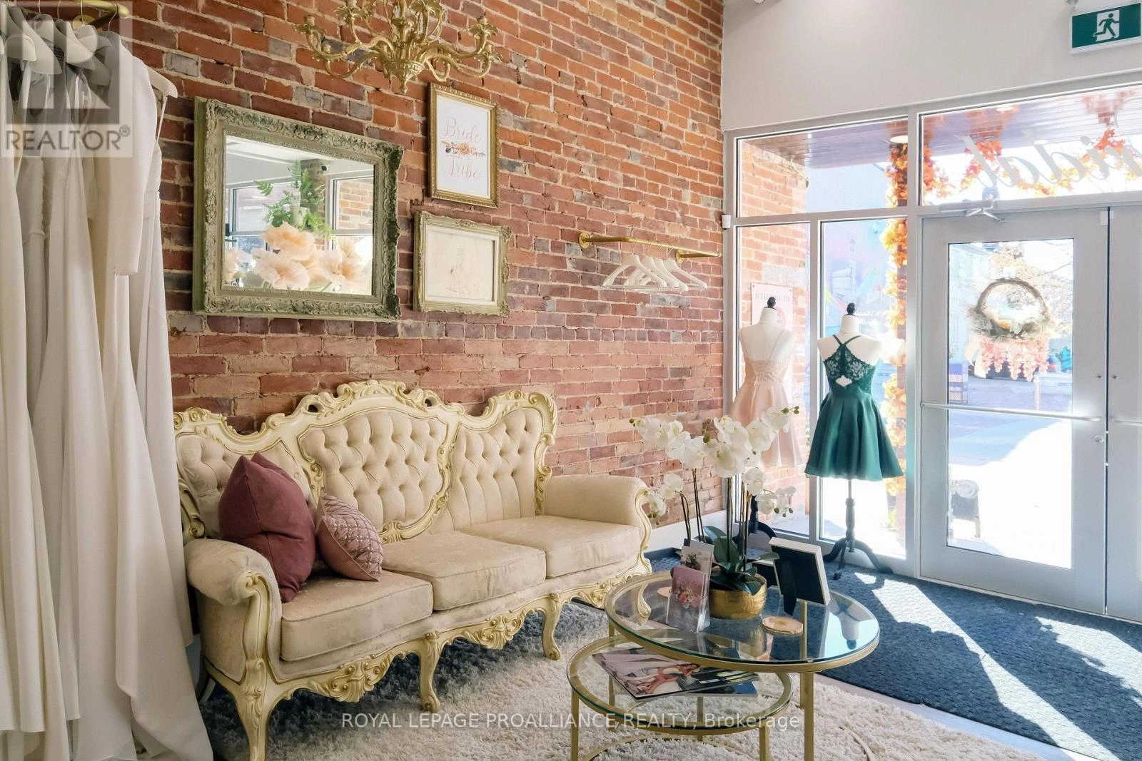 251 Front Street, Belleville, Ontario  K8N 2Z6 - Photo 7 - X12463772