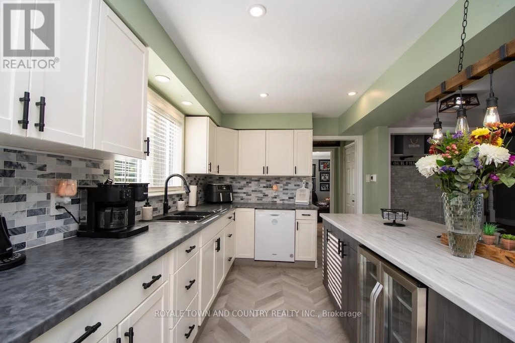 1412 7a Highway, Kawartha Lakes, Ontario  L0A 1A0 - Photo 16 - X12469045