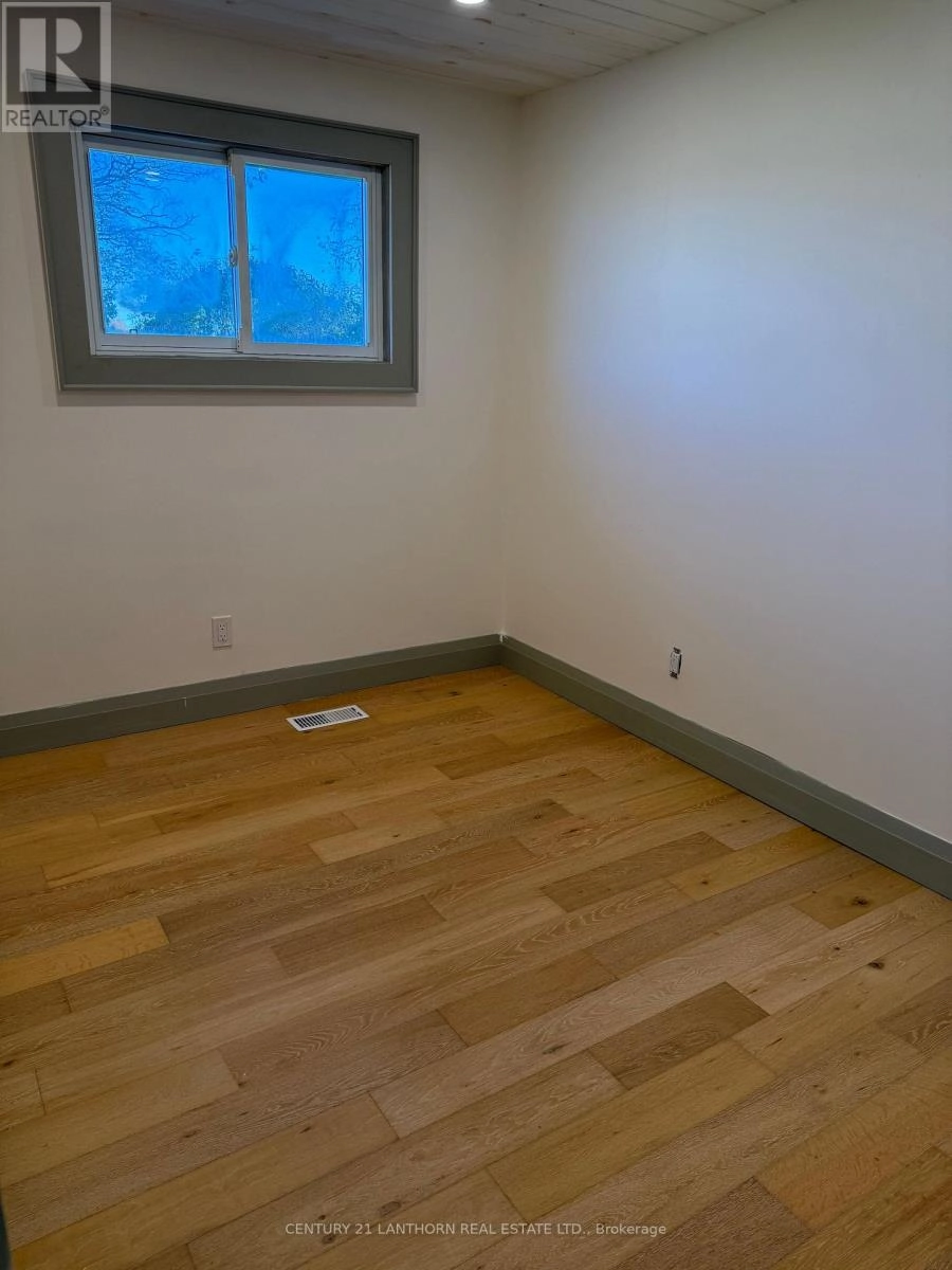 210 Melville Road, Prince Edward County, Ontario  K0K 1T0 - Photo 22 - X12435357