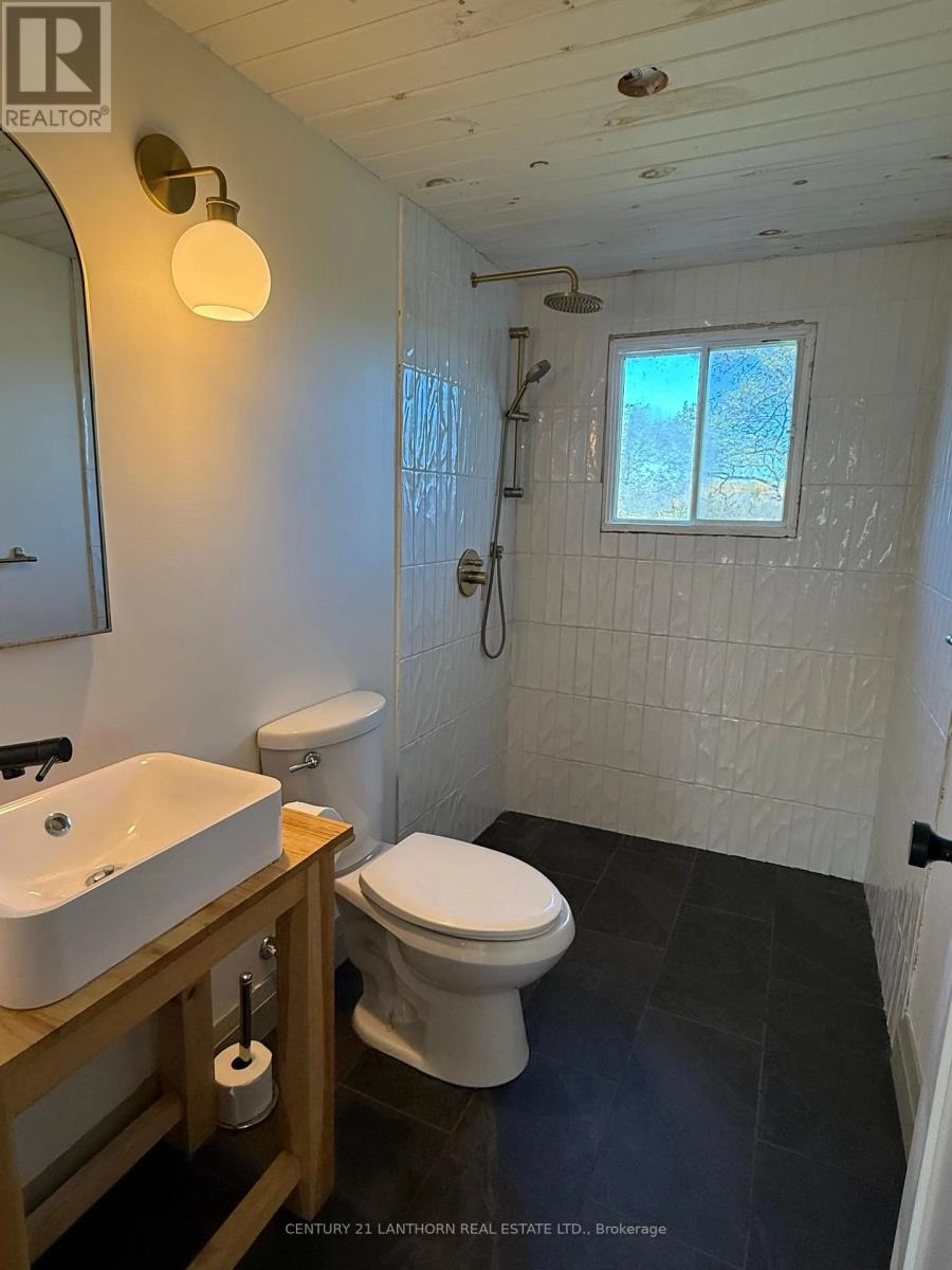 210 Melville Road, Prince Edward County, Ontario  K0K 1T0 - Photo 10 - X12435357